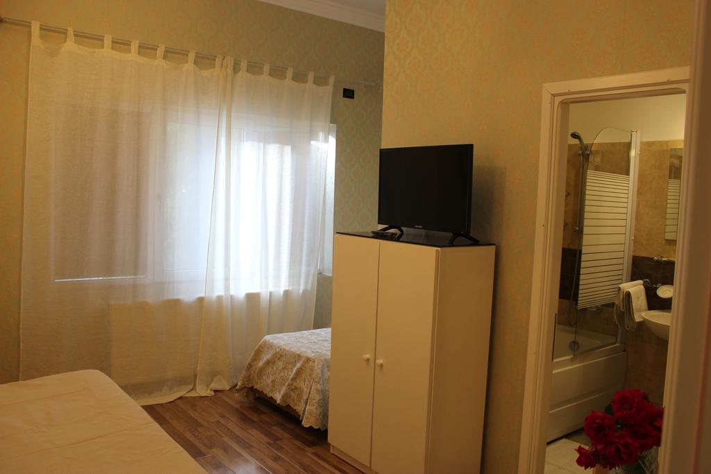 Vila Flavia B&B Constanţa Exteriör bild