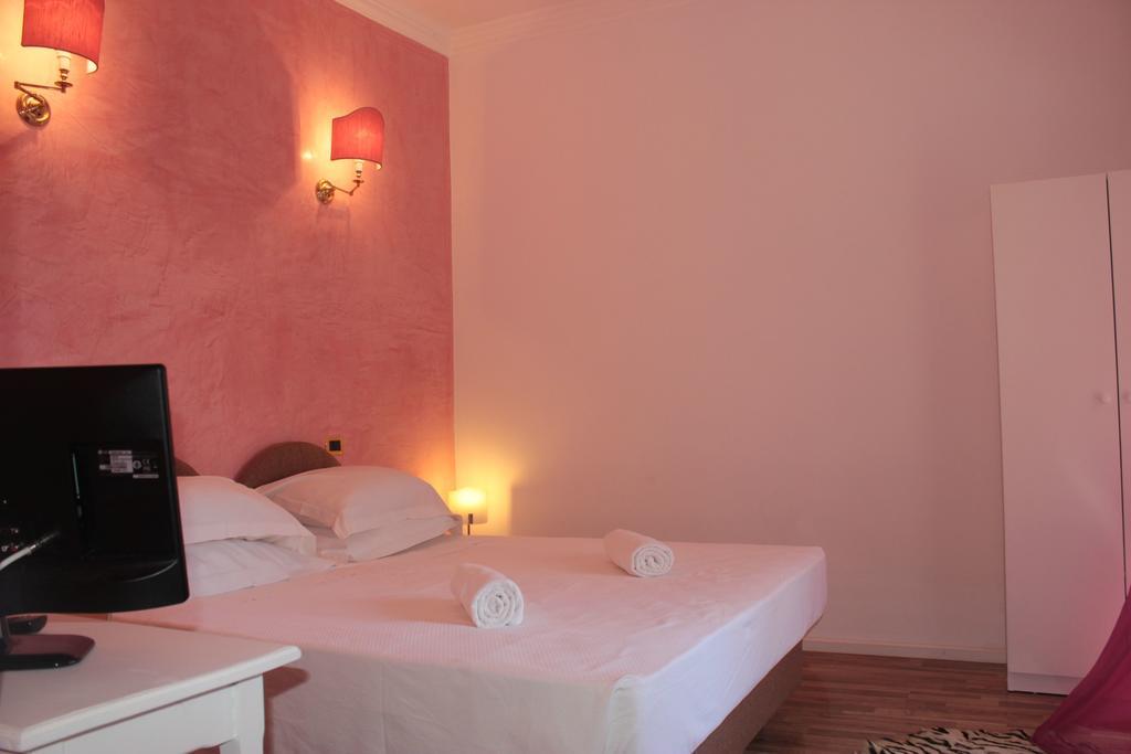 Vila Flavia B&B Constanţa Exteriör bild