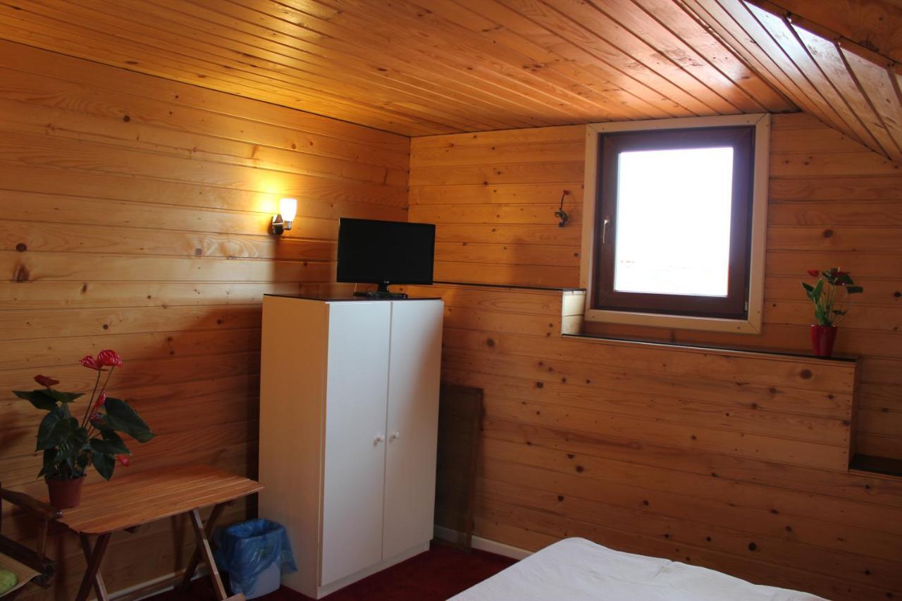 Vila Flavia B&B Constanţa Exteriör bild