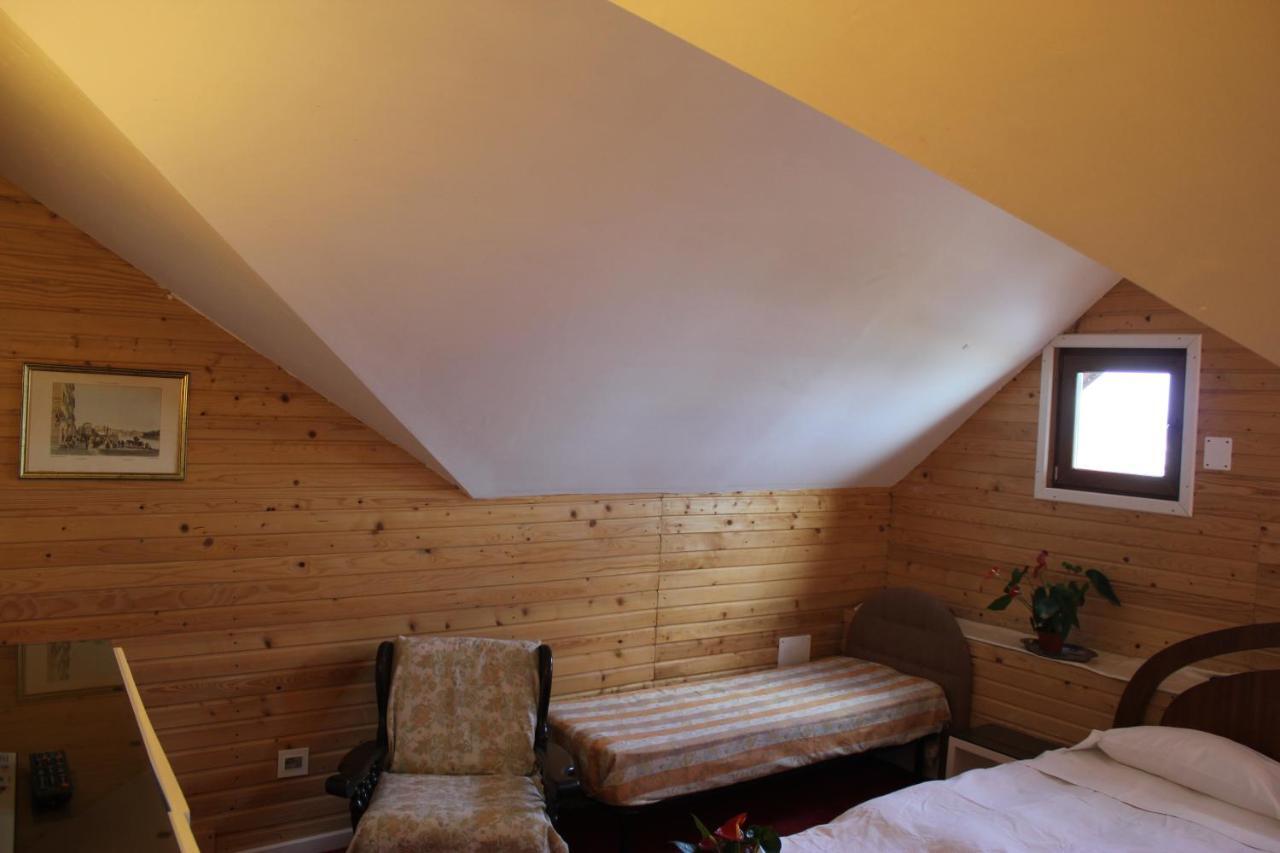 Vila Flavia B&B Constanţa Exteriör bild